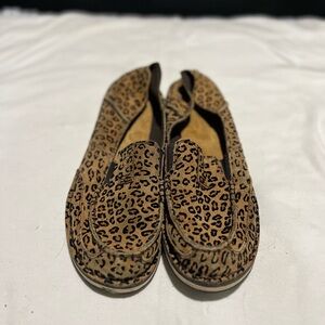 Ariat Cruisers Leopard size 7.5
